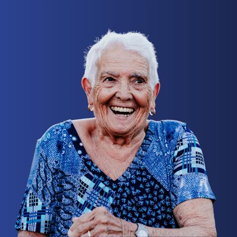 Bild von en lachenden Frau auf blauem Hintergrund