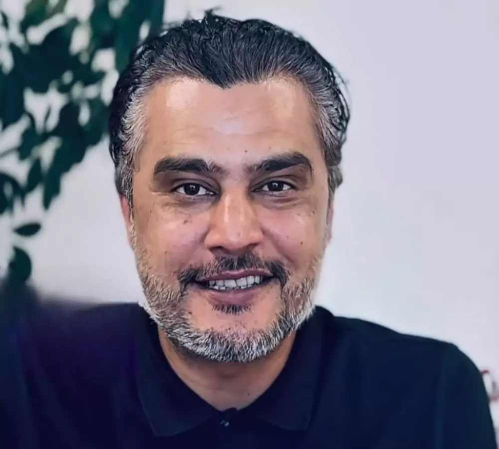 Pflegedienst Hamburg Yama Abassi Geschäftsführer